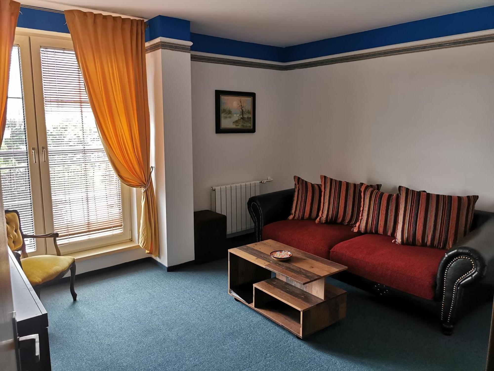 Hotel Diana Nové Mesto nad Váhom Δωμάτιο φωτογραφία