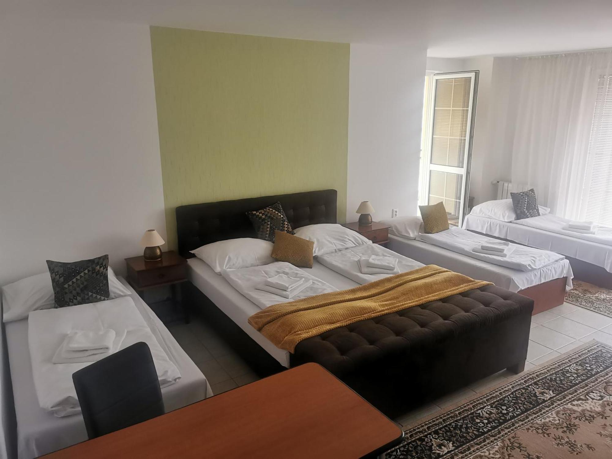 Hotel Diana Nové Mesto nad Váhom Εξωτερικό φωτογραφία